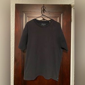 Levi’s men’s black tee. Vintage wash. Size Large.